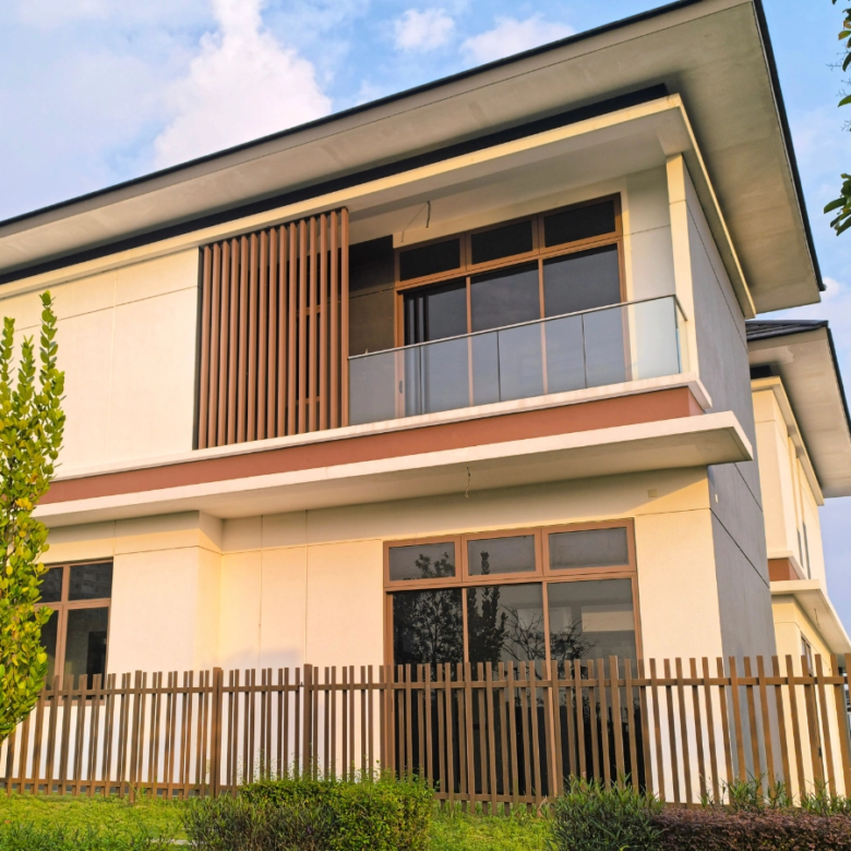 Detached House